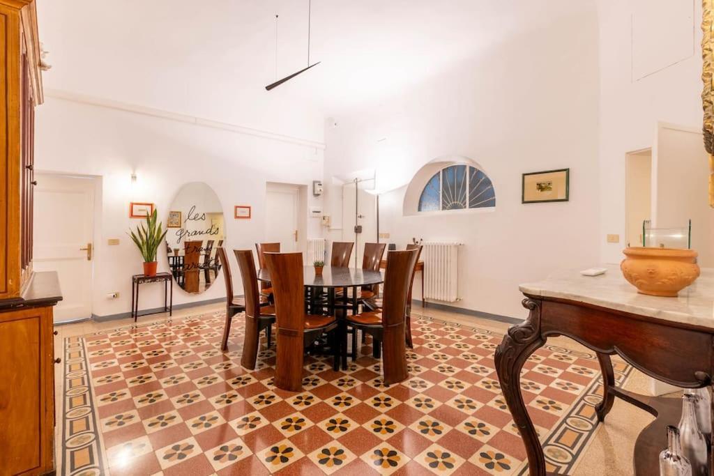 Academia Of Davide Spacious Apartment Florença Exterior foto