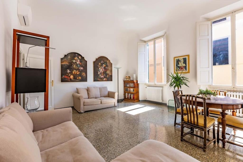 Academia Of Davide Spacious Apartment Florença Exterior foto